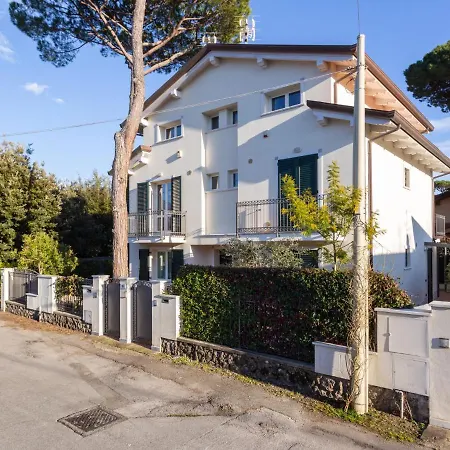 Apartment Michelangelo Ii By Interhome